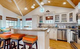 Long Island Village 233 Conch Dr
